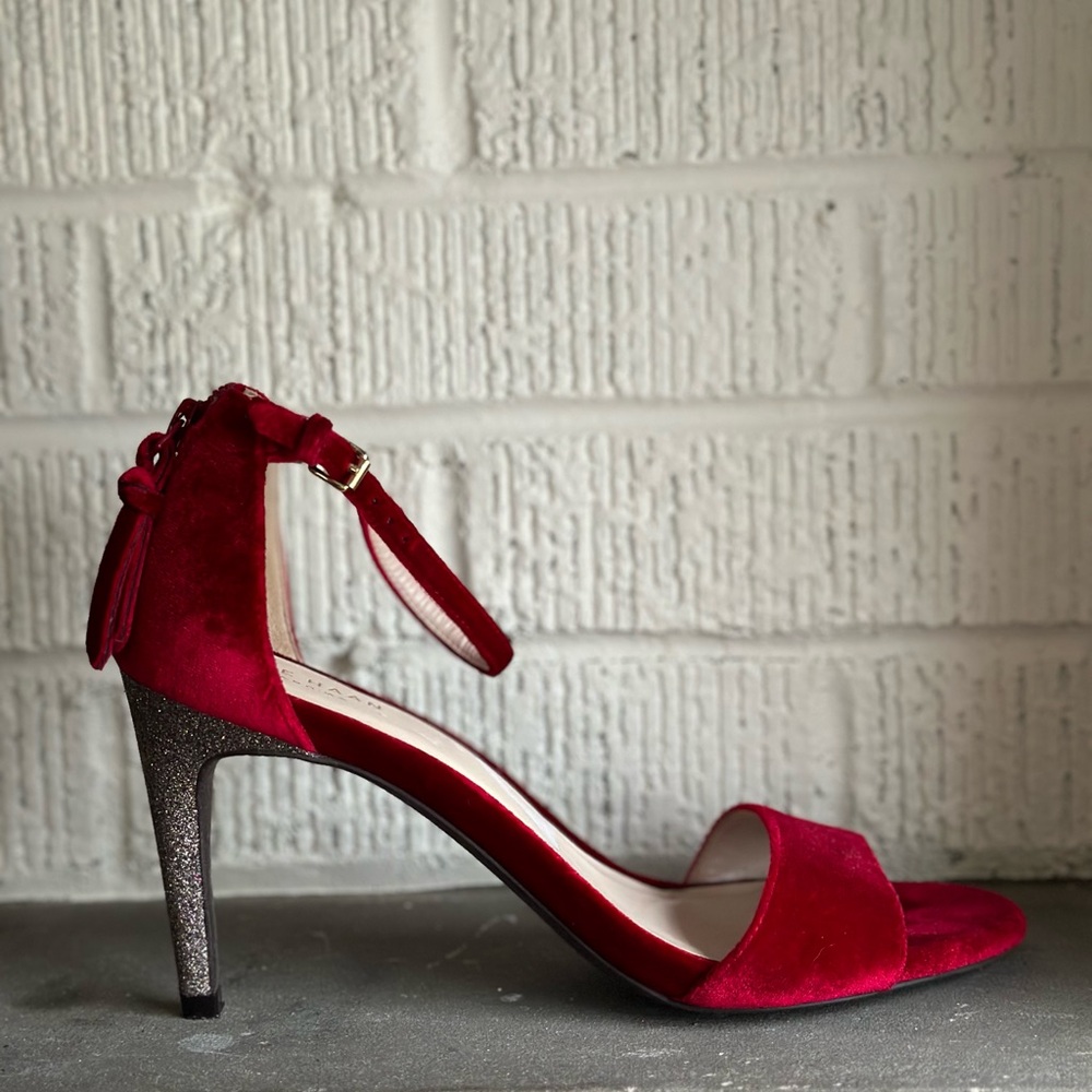 Stunning Cole Haan clara grand rich red velvet/ sparkle wrap heels Size 7.5